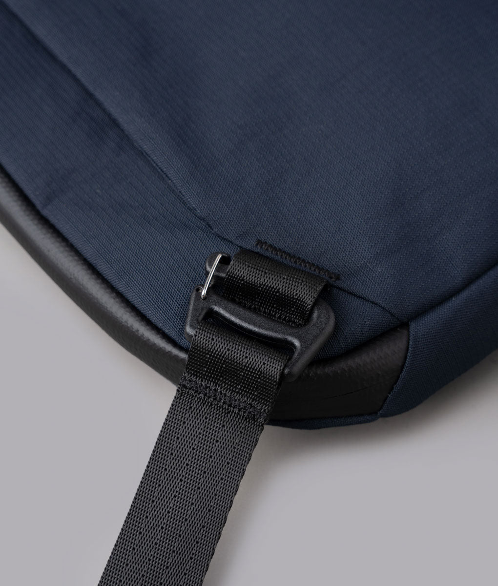 Flight Sling 2L - Japan Edition