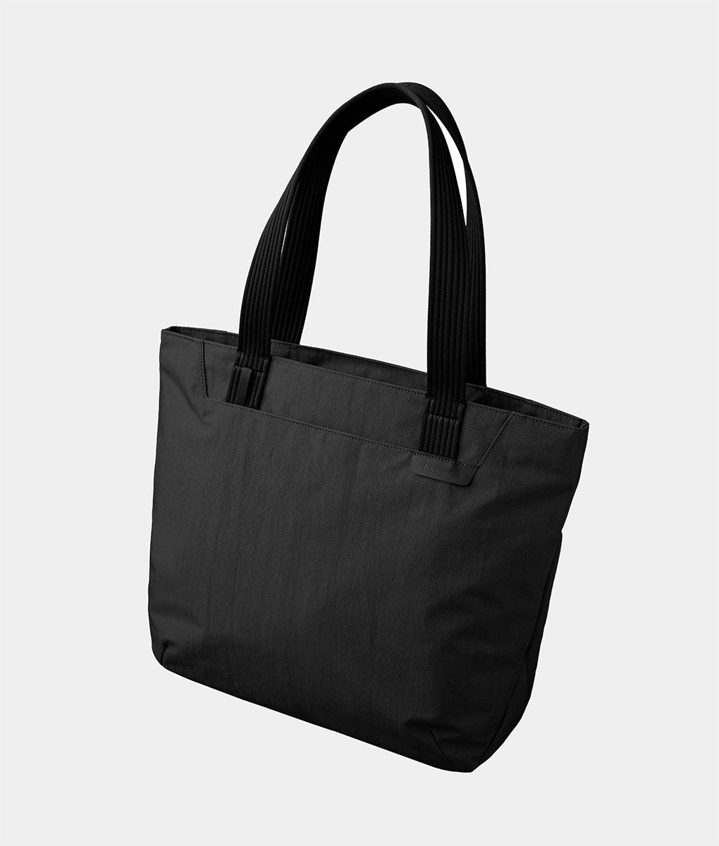 Flight Tote (L) Black Flight Tote (L) Black