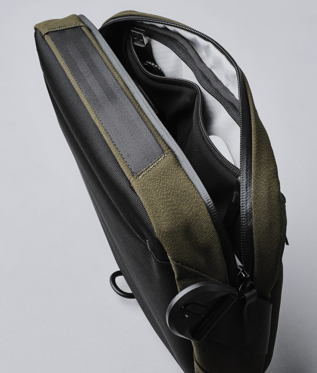 #color_Army Green | Axoflux 600D