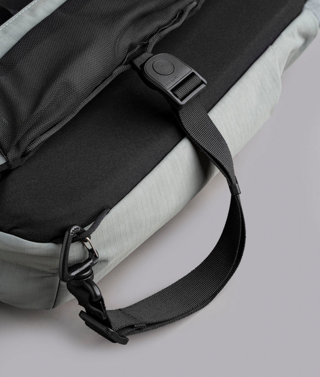 #color_Grey | Axoflux 210D