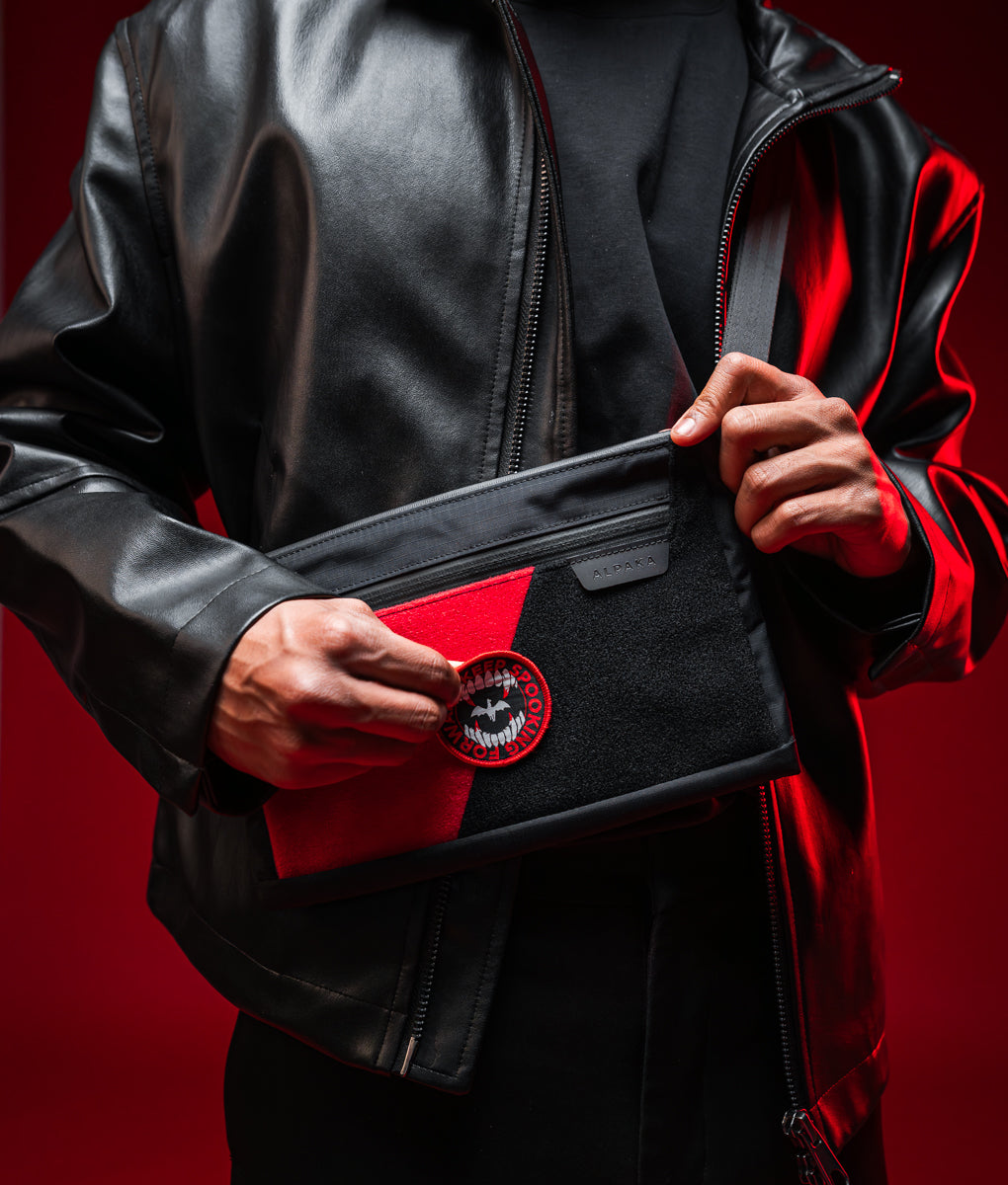 Zip Pouch Max V2 – Vampire Edition