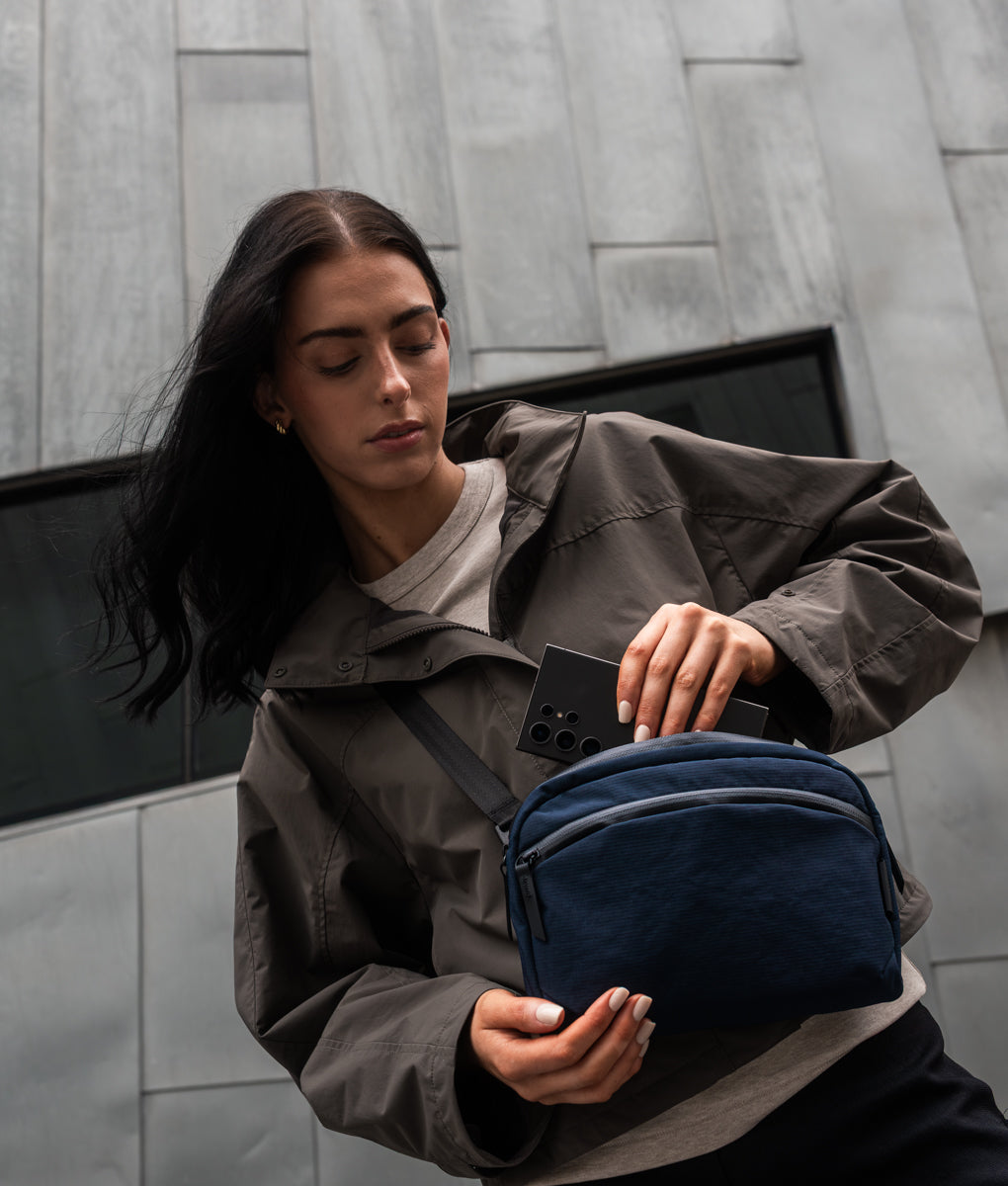 Flight Sling 2L - Japan Edition
