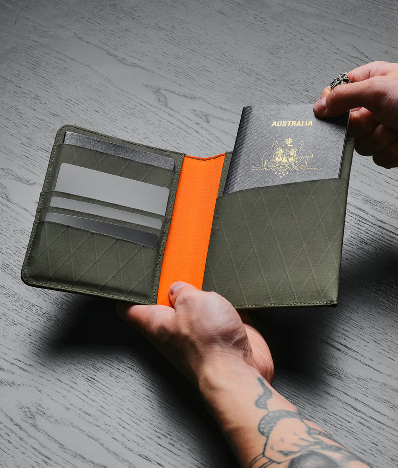 Ark Bifold Passport Wallet - Dark Green X-Pac VX21 | Alpaka
