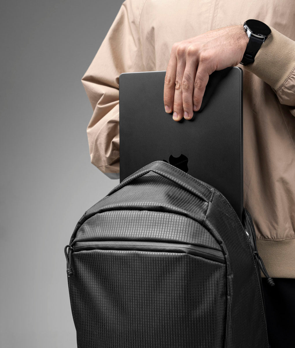 アポロン Momentum Backpack