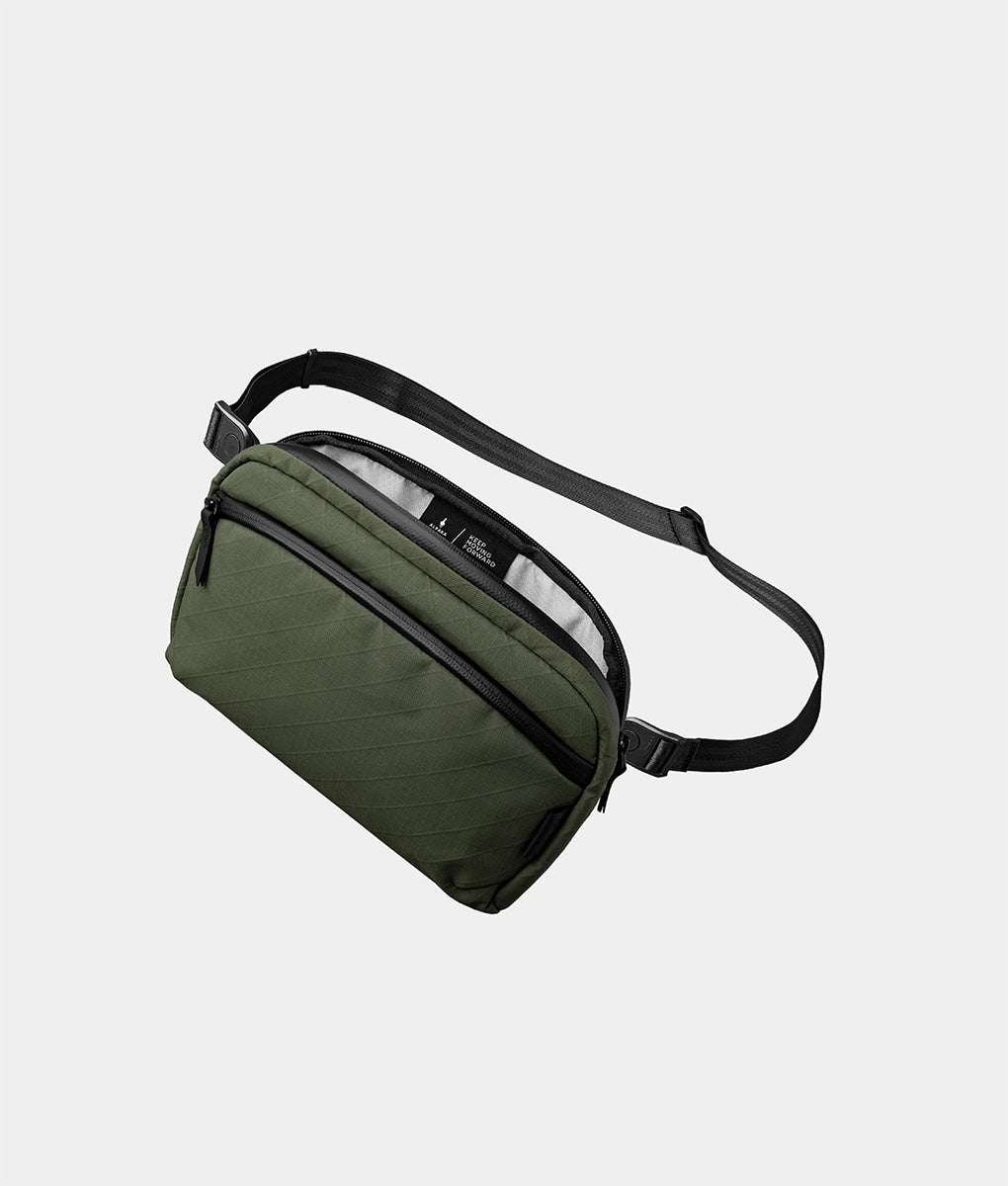 バッグ ALPAKA FLIGHT SLING 2L JAPAN EDITION FLIGHT SLING 2L AXOFLUX | SLING & SHOULDER | 【公式】ALPAKA (アルパカ)