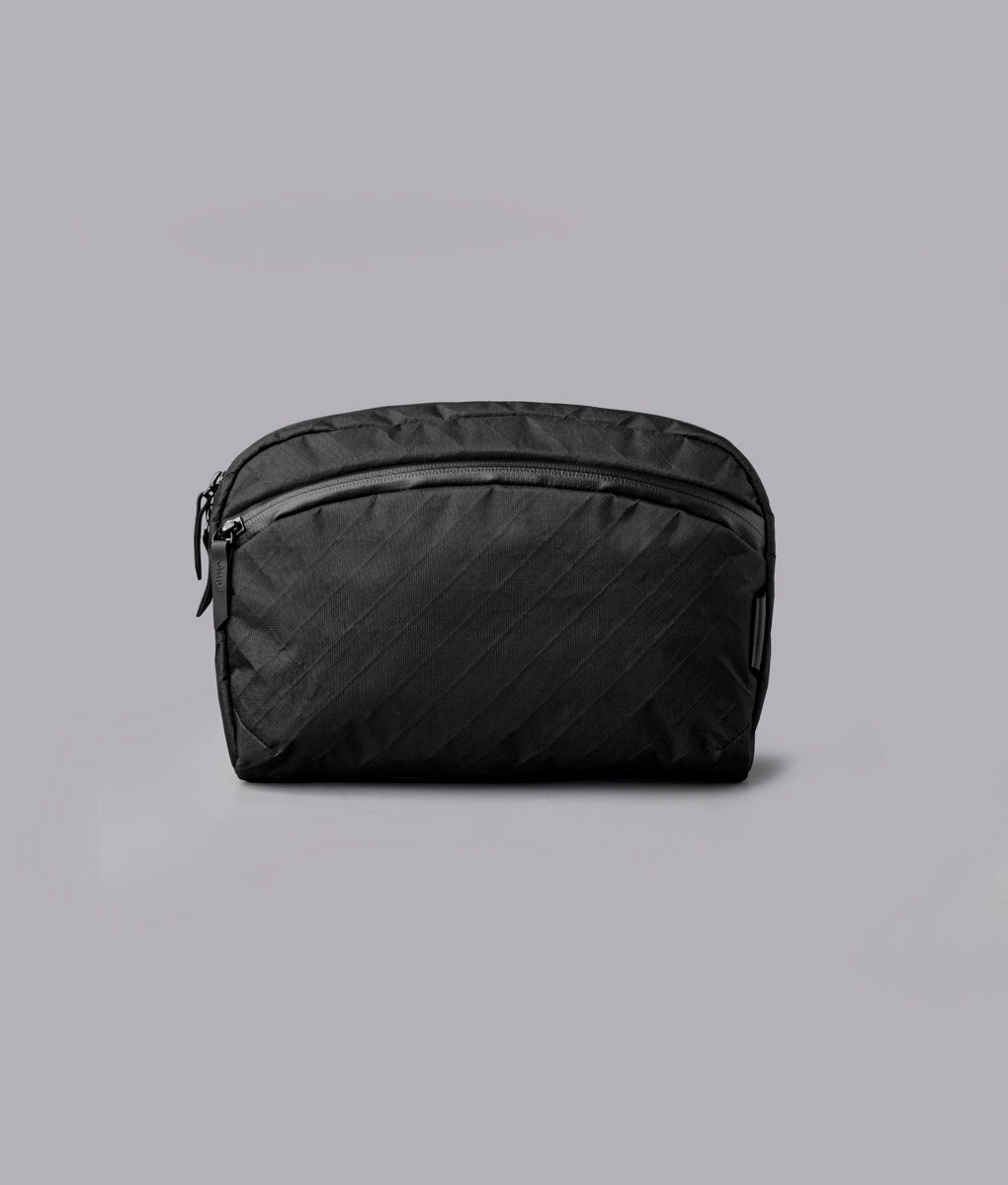 アルパカ ショルダーバッグ FLIGHT SLING 2L ULTRADYNE Flight Sling (2L) - Ultradyne
