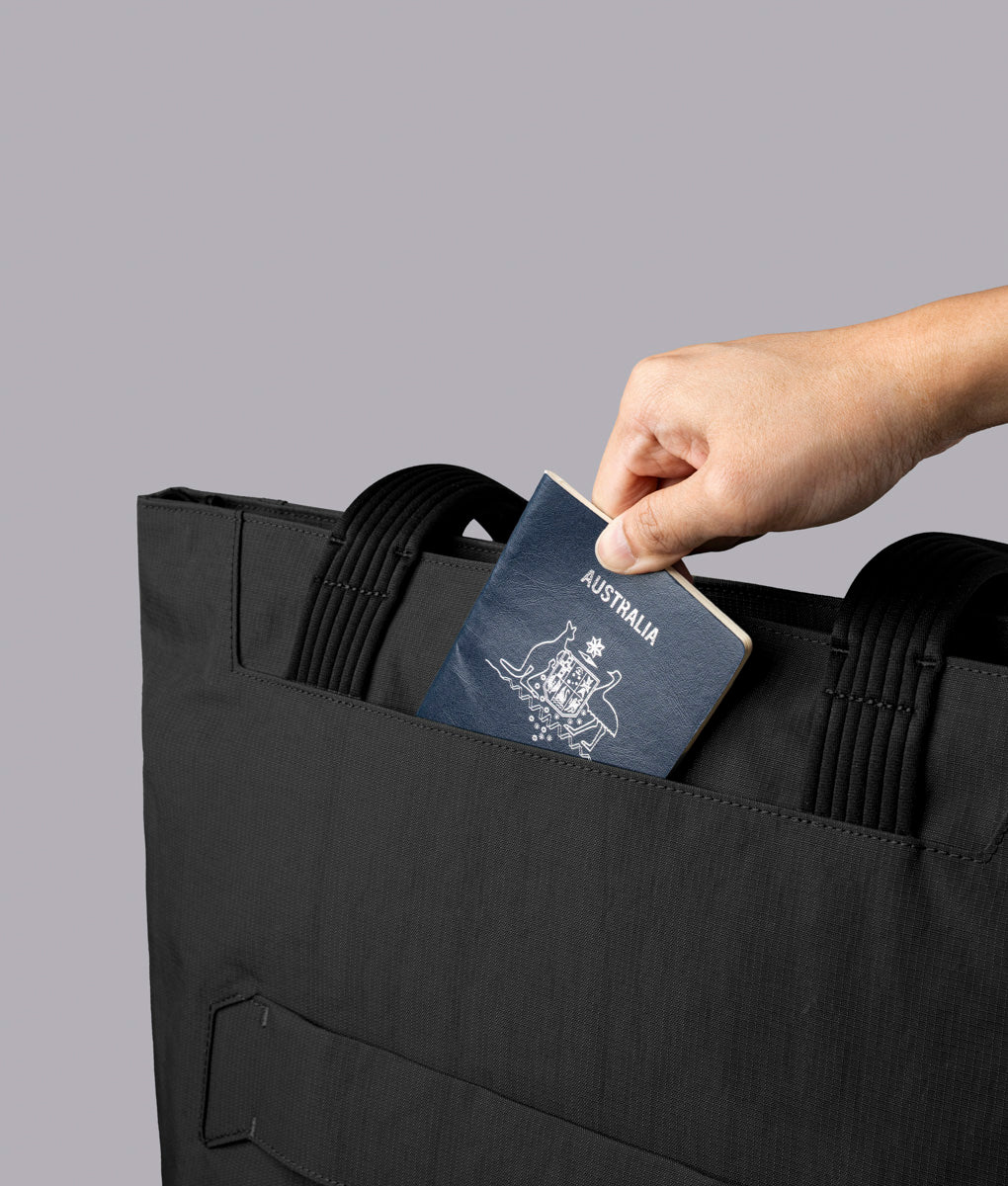 Flight Tote (L)