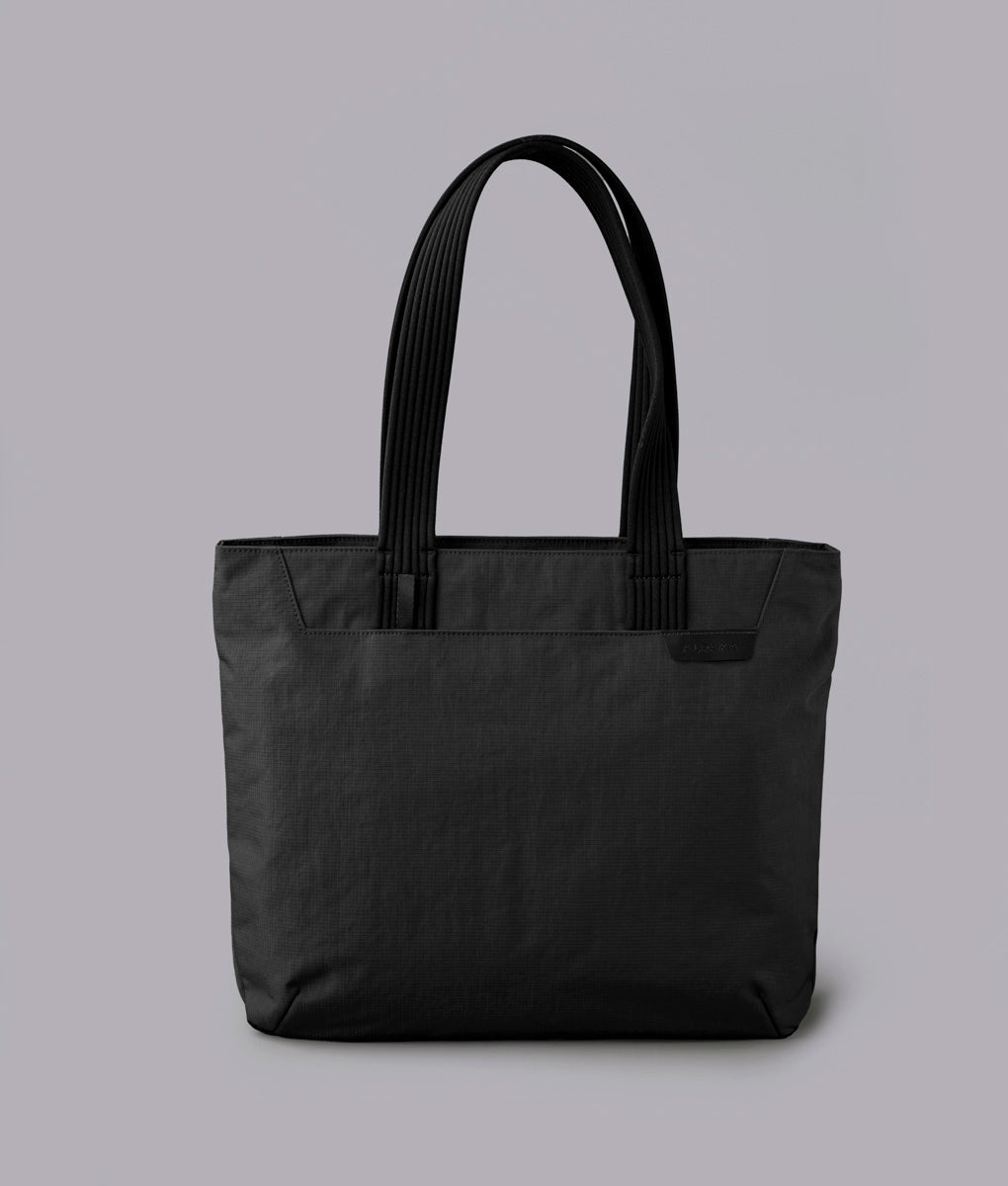 Flight Tote (M)