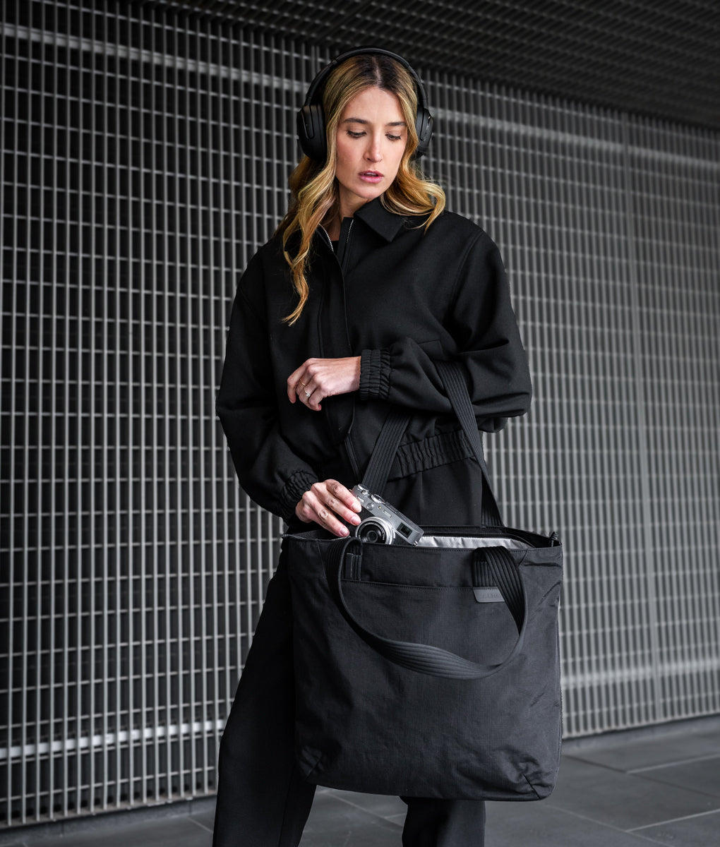 Flight Tote (M)