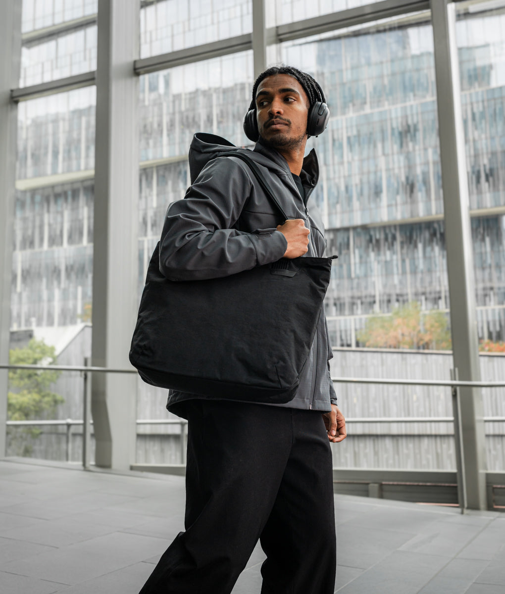 Webbed Lullaby ロンT【Black】 Flight Tote (L)