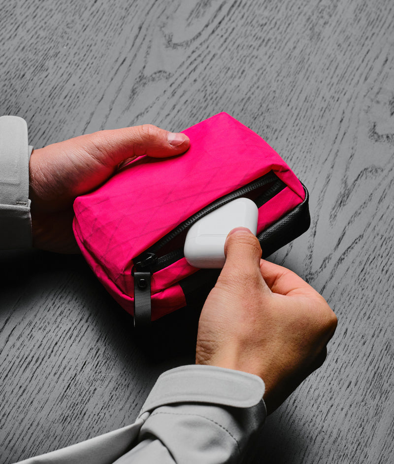 Metro Pouch Hot Pink RVX20 - Limited Edition