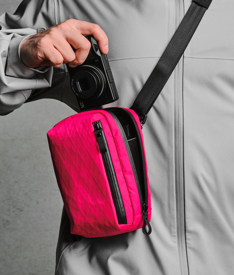 Metro Sling Hot Pink RVX20 - Limited Edition