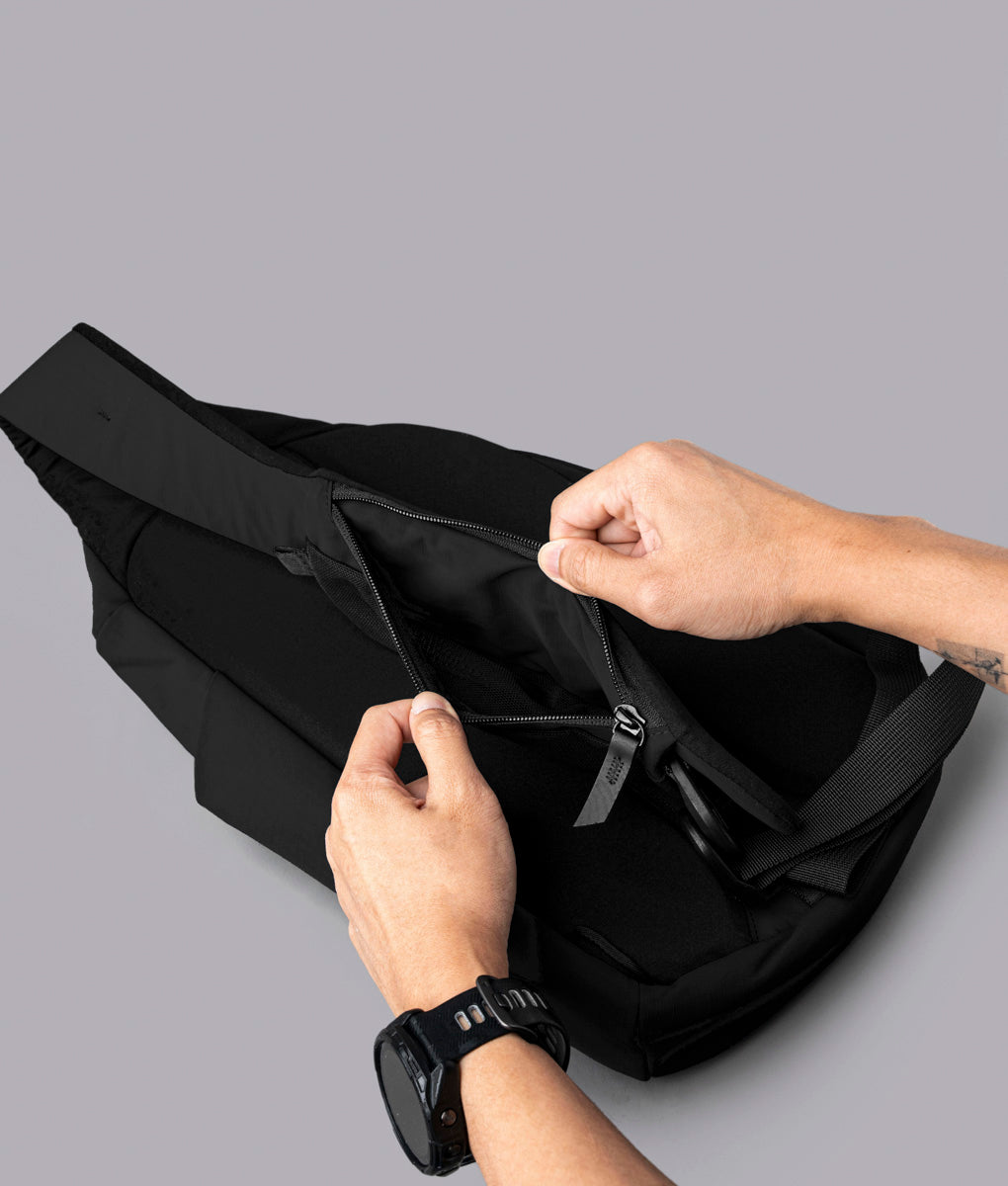 Metro Crossbody – Right Shoulder