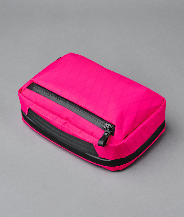 Elements Tech Case Max Hot Pink RVX20 - Limited Edition