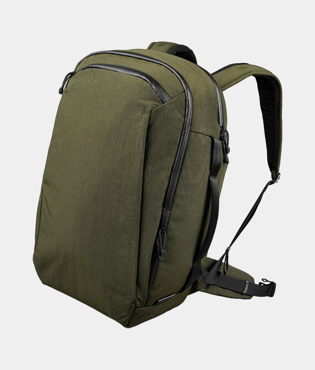  Runs BACK PACKER 8.0 #3−4 Traverse Backpack (38L)