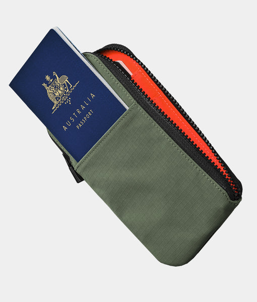 Zip Travel Wallet