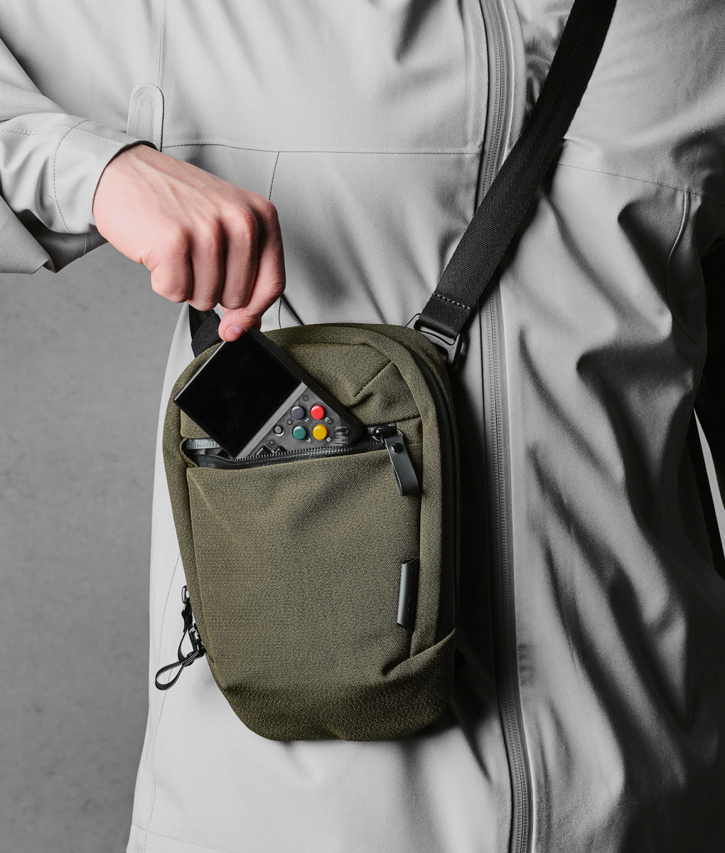 Vertical army hotsell sling bag