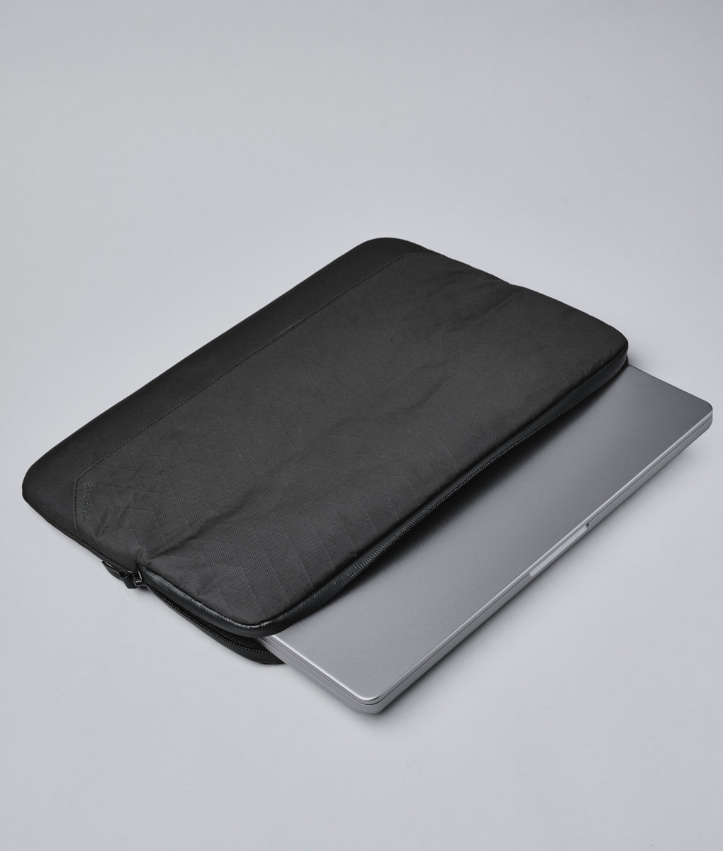 Elements Laptop Sleeve 16