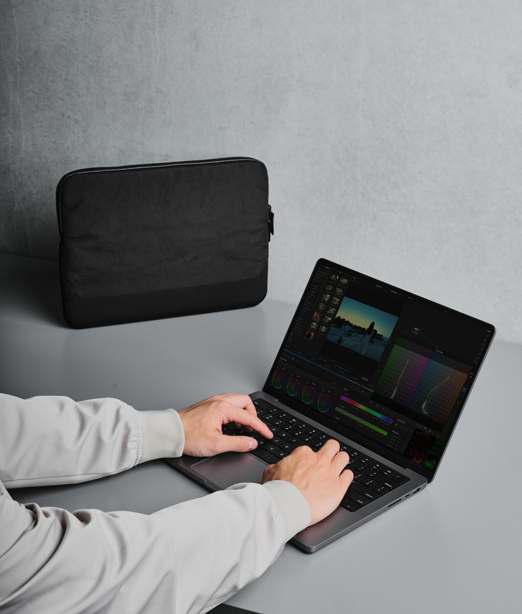 Elements Laptop Sleeve 16