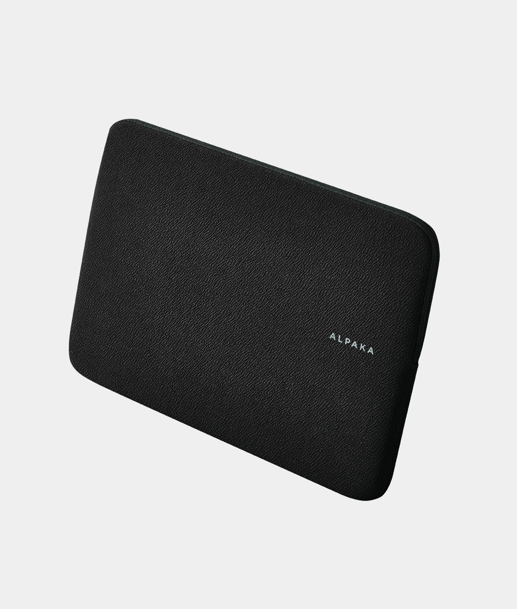 Slim best sale laptop sleeve